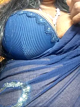 Snapshot of SX-JUHI chatting on 23, 9, 2025 SX-JUHI online show from 23, 9, 2025