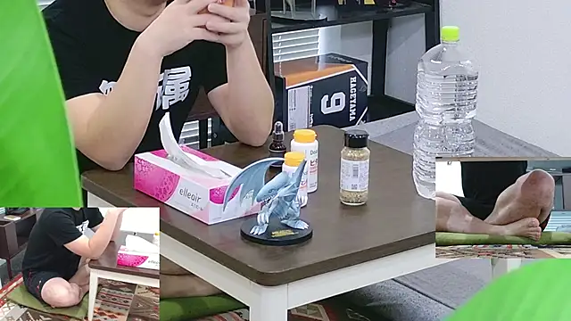 Snapshot of YARASERO-kun chatting on 10, 3, 2026 YARASERO-kun online show from 10, 3, 2026