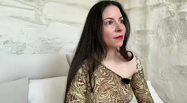 Snapshot of SandraSchon chatting on 17, 2, 2025 SandraSchon online show from 17, 2, 2025