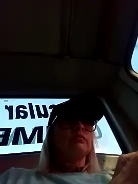 Snapshot of CandieGilson__ chatting on 15, 9, 2025 CandieGilson   online show from 15, 9, 2025