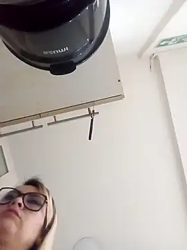 Snapshot of CandieGilson__ chatting on 1, 10, 2025 CandieGilson   online show from 1, 10, 2025