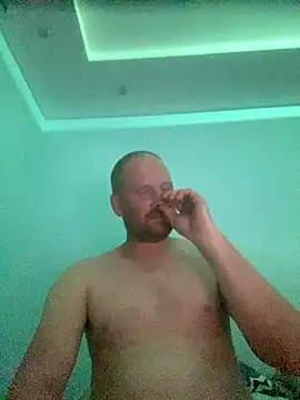 Snapshot of Krzysiekg123 chatting on 12, 10, 2025 Krzysiekg123 online show from 12, 10, 2025