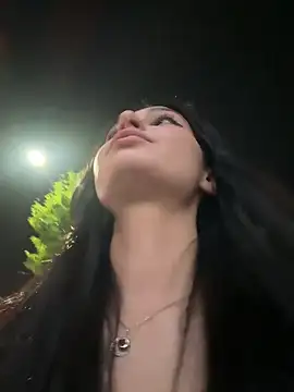 Snapshot of lunalovelee chatting on 8, 9, 2025 lunalovelee online show from 8, 9, 2025