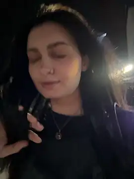 Snapshot of lunalovelee chatting on 18, 9, 2025 lunalovelee online show from 18, 9, 2025