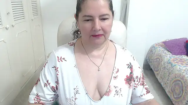leonela 69 online show from 8, 5, 2026