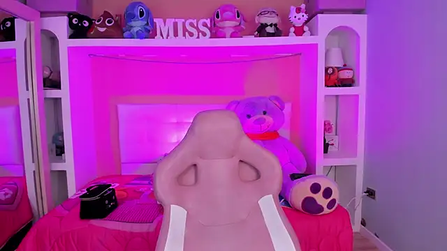 miss   megan online show from 30, 6, 2026