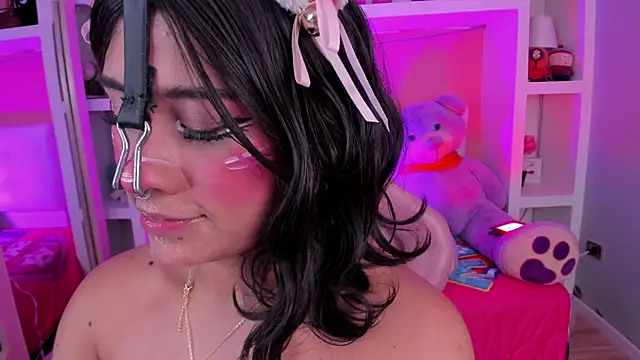 miss   megan online show from 28, 7, 2026