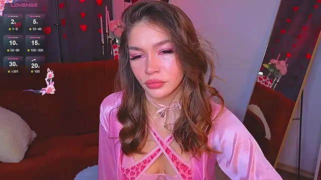 Snapshot of Caroline__Brown chatting on 13, 2, 2025 Caroline Brown online show from 13, 2, 2025