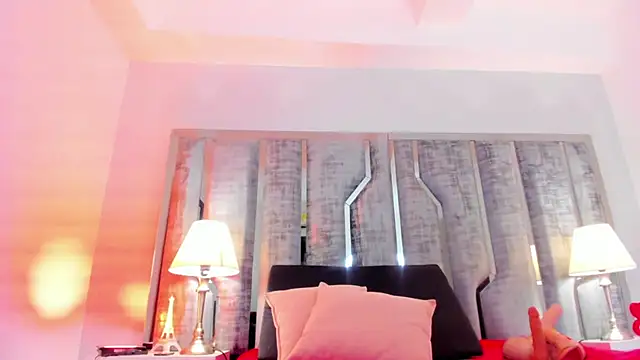 Ciara Benet online show from 9, 3, 2026