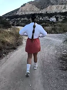 Mona Plus online show from 19, 9, 2025