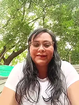 promiscuous-indecent-momm online show from 13, 7, 2026