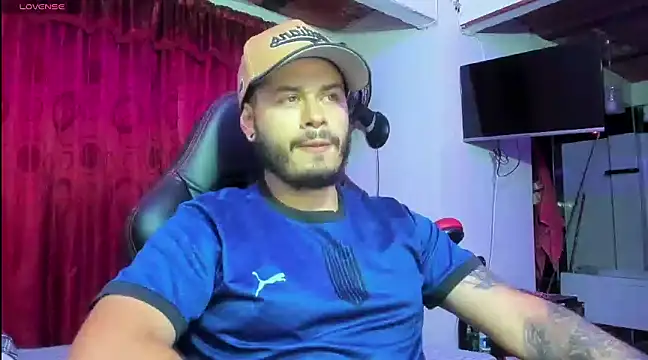 Snapshot of ragnar_lothbrok777 chatting on 22, 3, 2025 ragnar lothbrok777 online show from 22, 3, 2025