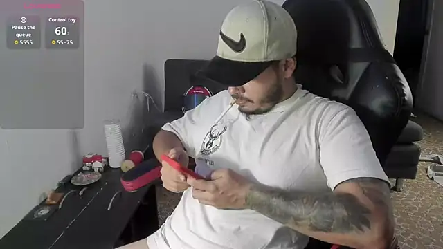 Snapshot of ragnar_lothbrok777 chatting on 19, 10, 2025 ragnar lothbrok777 online show from 19, 10, 2025