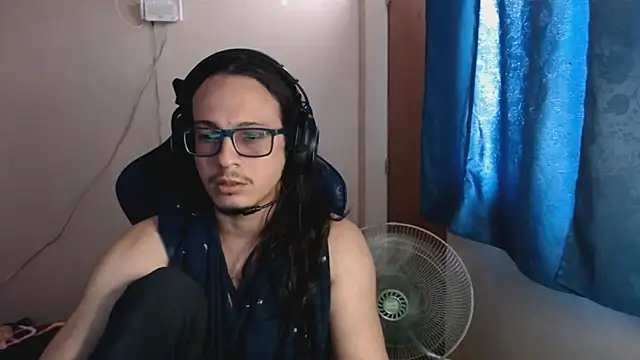 cholitohermoso online show from 5, 3, 2025