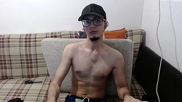 Snapshot of cholitohermoso chatting on 1, 7, 2026 cholitohermoso online show from 1, 7, 2026