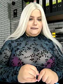 Snapshot of Eliaden chatting on 21, 10, 2025 Eliaden online show from 21, 10, 2025