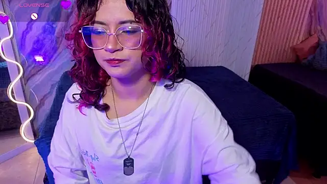 kristen tay online show from 30, 4, 2026