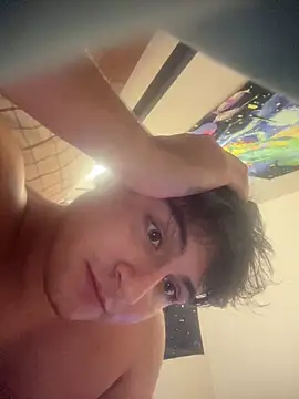 Snapshot of danyh2023 chatting on 12, 2, 2025 danyh2023 online show from 12, 2, 2025