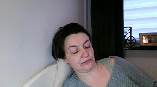 Snapshot of EleanoraMILF chatting on 15, 2, 2025 EleanoraMILF online show from 15, 2, 2025