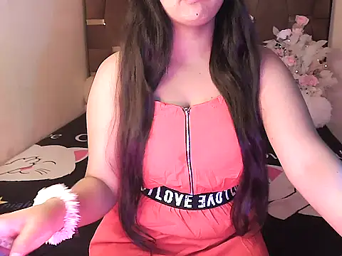 Snapshot of megancatluna chatting on 19, 9, 2025 megancatluna online show from 19, 9, 2025