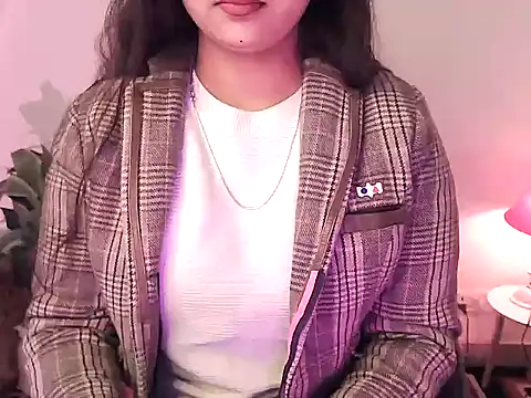 Snapshot of megancatluna chatting on 19, 12, 2025 megancatluna online show from 19, 12, 2025