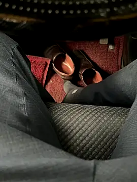 Snapshot of BadboySLR_8899 chatting on 17, 9, 2025 BadboySLR 8899 online show from 17, 9, 2025