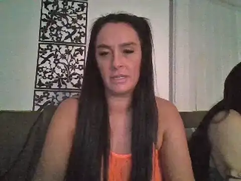 Snapshot of Layla_Gilf_Mae chatting on 25, 2, 2025 Layla Gilf Mae online show from 25, 2, 2025