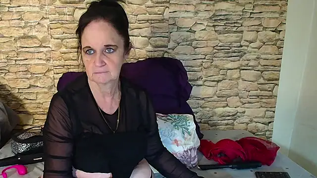 Snapshot of LuciousGrace chatting on 25, 9, 2025 LuciousGrace online show from 25, 9, 2025