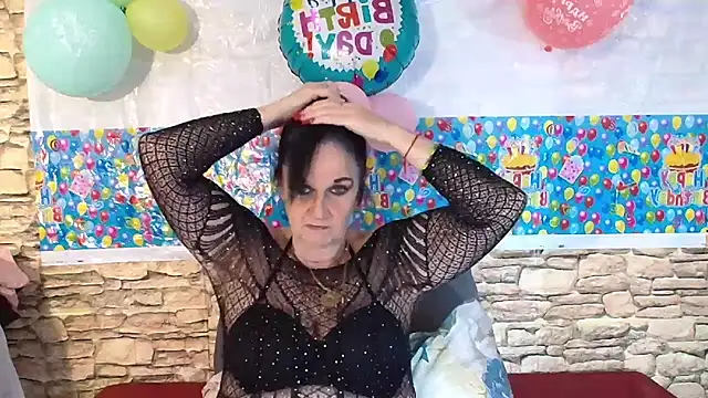 Snapshot of LuciousGrace chatting on 14, 10, 2025 LuciousGrace online show from 14, 10, 2025