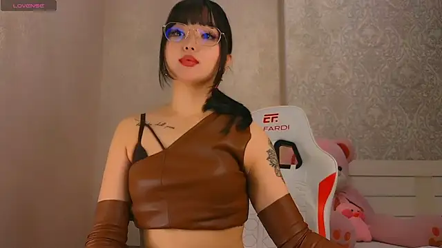 Demonic Angel  online show from 30, 4, 2026