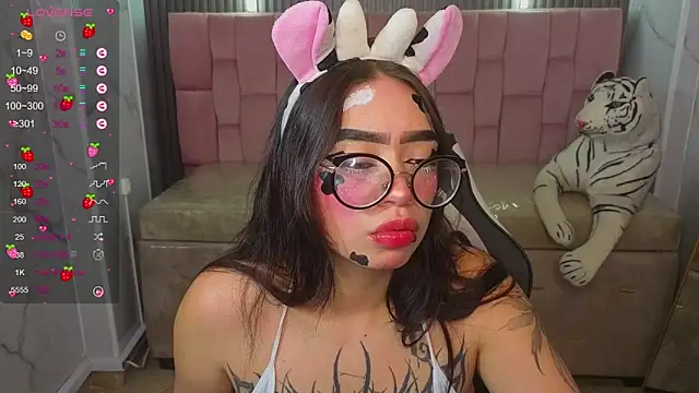 Snapshot of Anni_acker_b chatting on 25, 11, 2025 Anni acker b online show from 25, 11, 2025