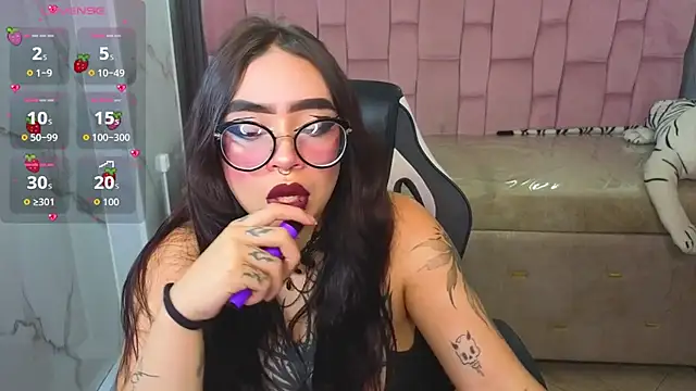 Snapshot of Anni_acker_b chatting on 27, 11, 2025 Anni acker b online show from 27, 11, 2025