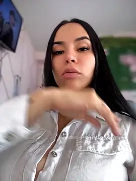 Naatalia online show from 5, 5, 2026