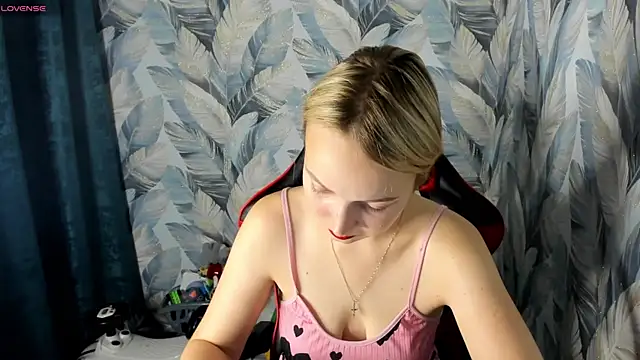 stella leex online show from 6, 11, 2025