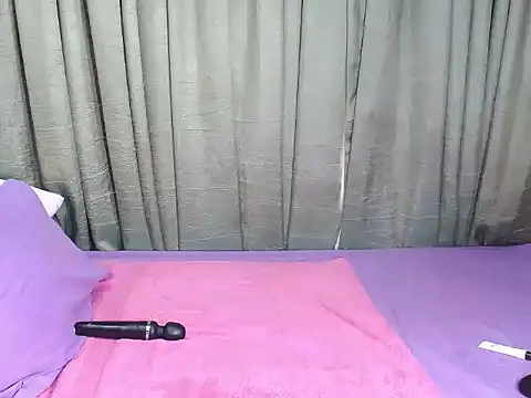 FunHotAssx97 online show from 25, 2, 2025