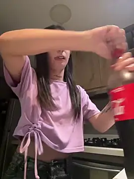 Snapshot of candycami19 chatting on 5, 3, 2025 candycami19 online show from 5, 3, 2025