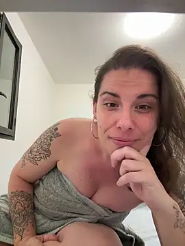 Lar0uch online show from 5, 3, 2025