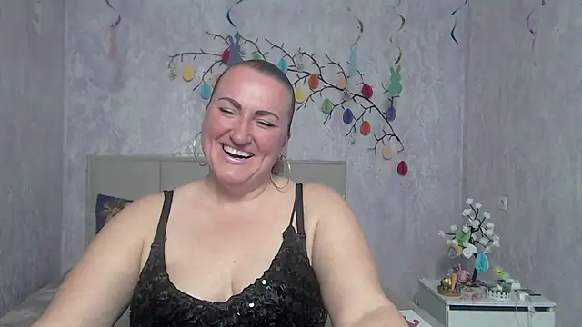 Snapshot of DianaMGG chatting on 13, 4, 2026 DianaMGG online show from 13, 4, 2026