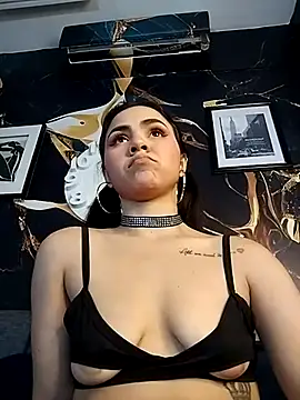 Snapshot of Natty_roberts_ chatting on 22, 2, 2025 Natty roberts  online show from 22, 2, 2025
