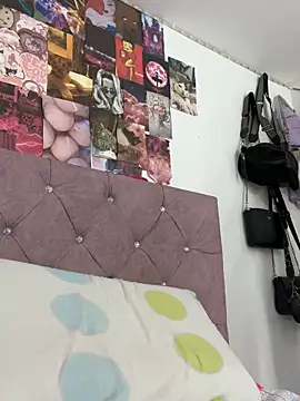 Snapshot of AmberHudson chatting on 11, 9, 2025 AmberHudson online show from 11, 9, 2025