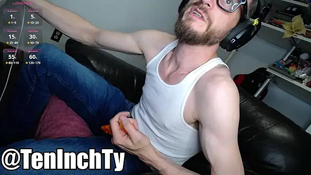 Snapshot of teninchty chatting on 11, 7, 2026 teninchty online show from 11, 7, 2026