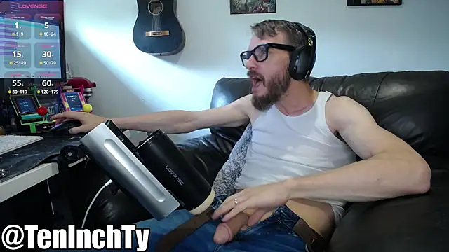 Snapshot of teninchty chatting on 1, 8, 2026 teninchty online show from 1, 8, 2026