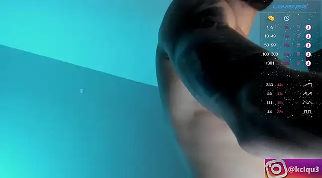 Snapshot of K_cique chatting on 4, 3, 2025 K cique online show from 4, 3, 2025