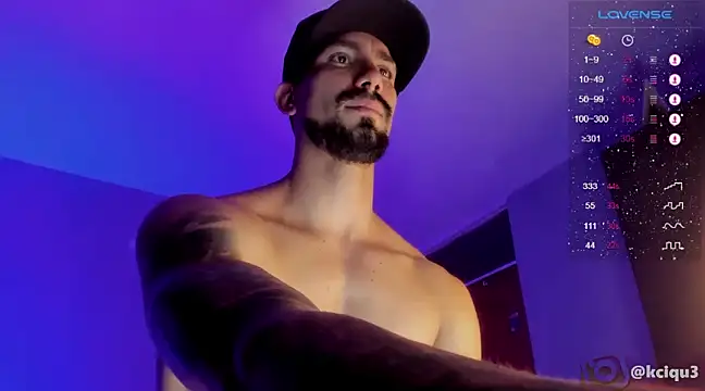 Snapshot of K_cique chatting on 11, 3, 2025 K cique online show from 11, 3, 2025