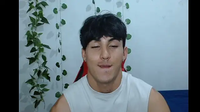 neithanzynxx online show from 6, 3, 2025