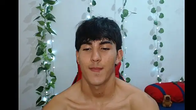 neithanzynxx online show from 8, 3, 2025