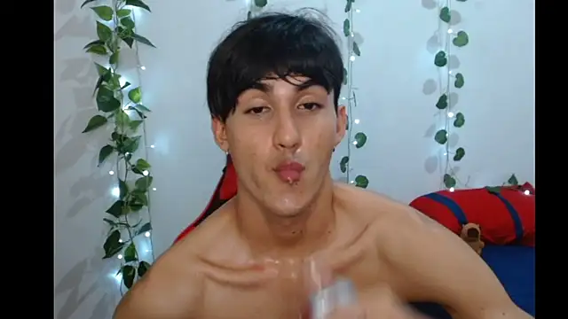 neithanzynxx online show from 8, 3, 2025