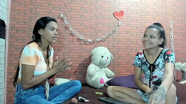 crazylatinagirls online show from 8, 3, 2025
