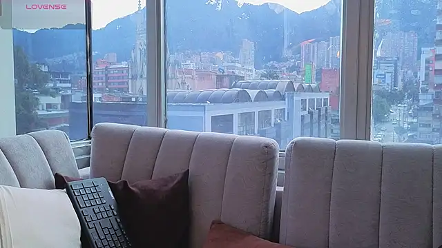 Ivanna West online show from 2, 2, 2026