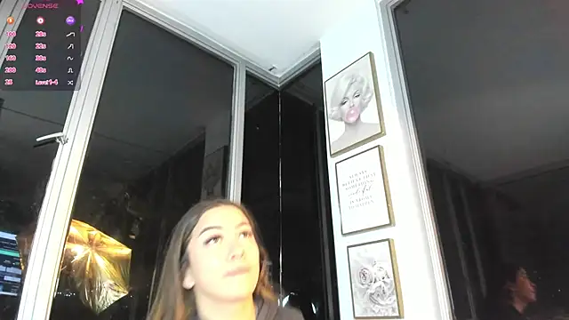Ivanna West online show from 29, 7, 2026